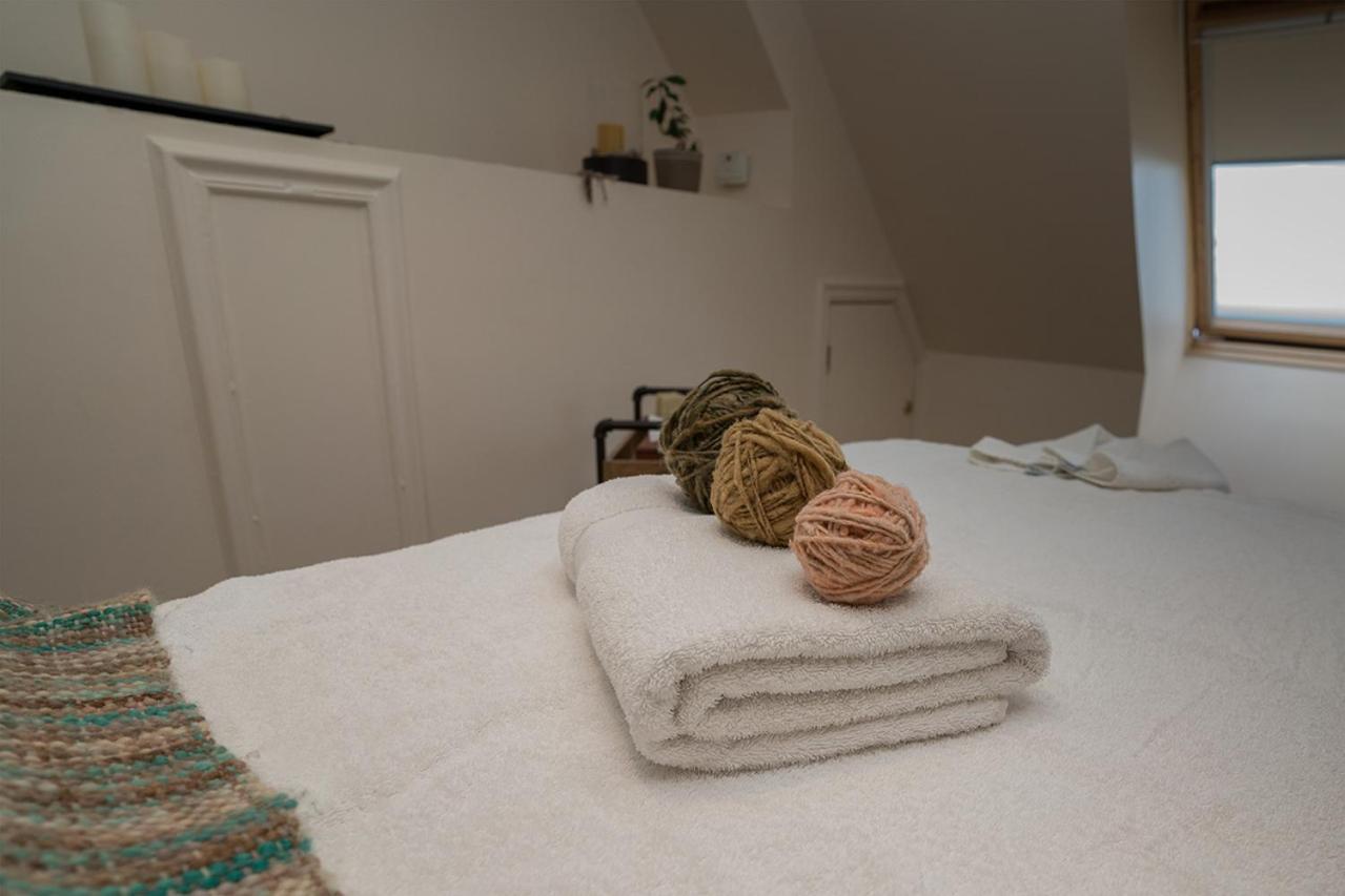 Wyndham Puerto Varas Pettra Exterior photo A massage table